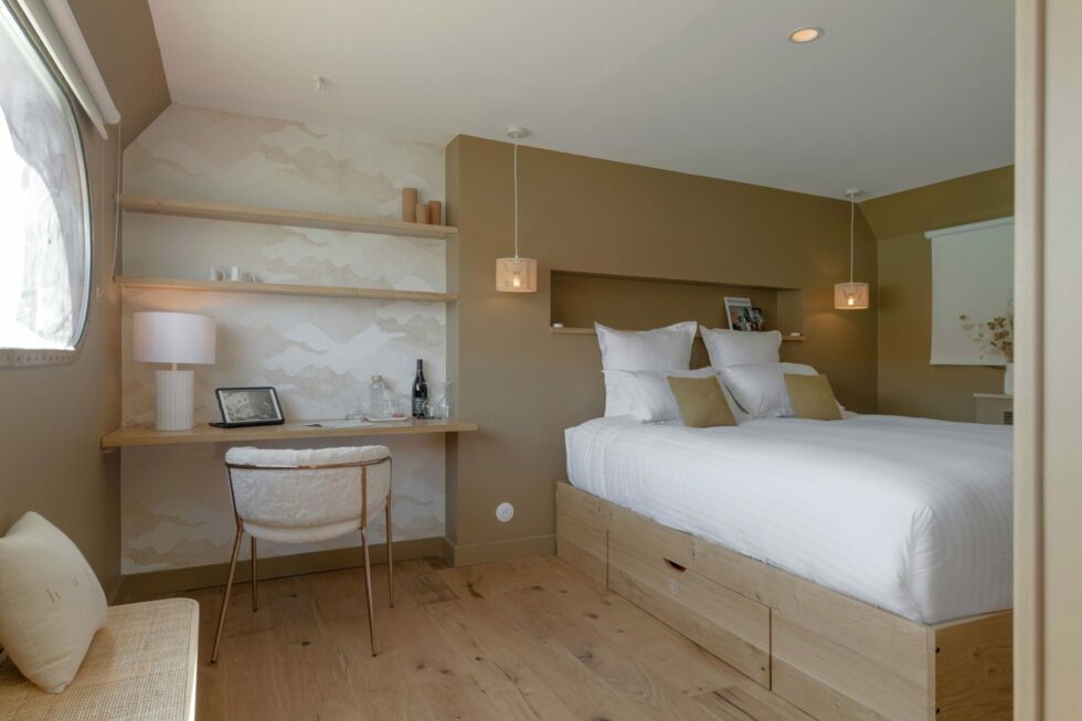 LA PENICHE _ HOME ON WATER