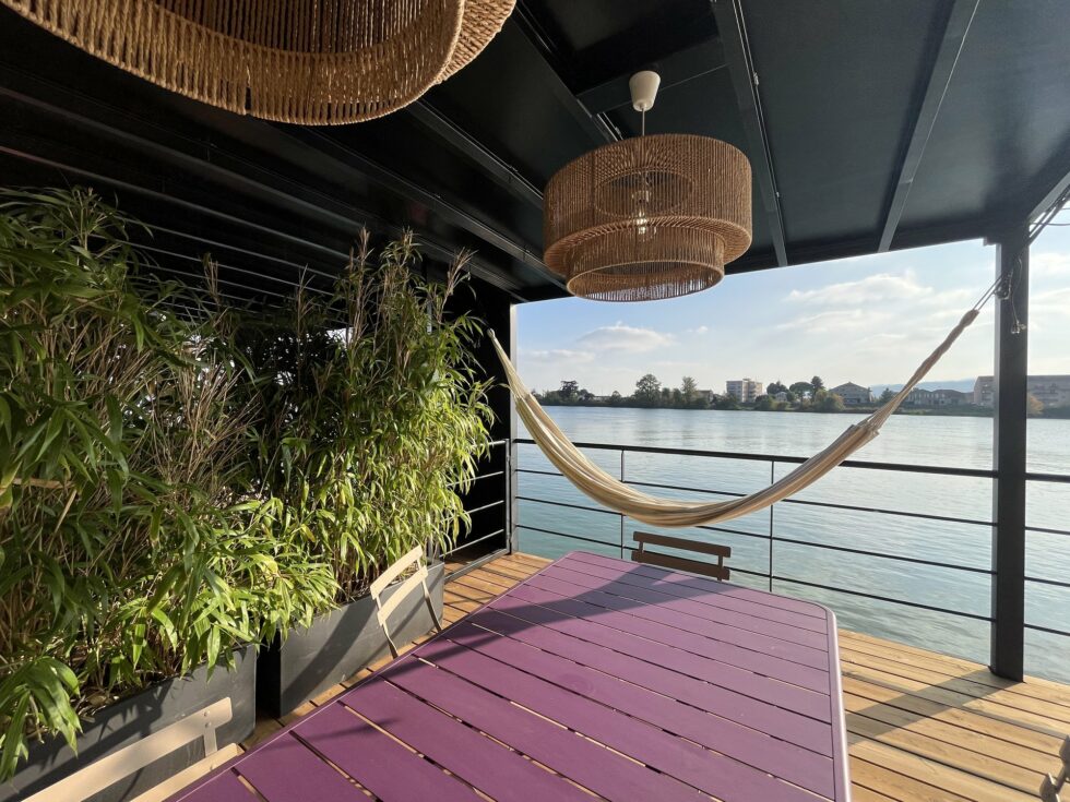 Péniche Capitaine : Terrasse